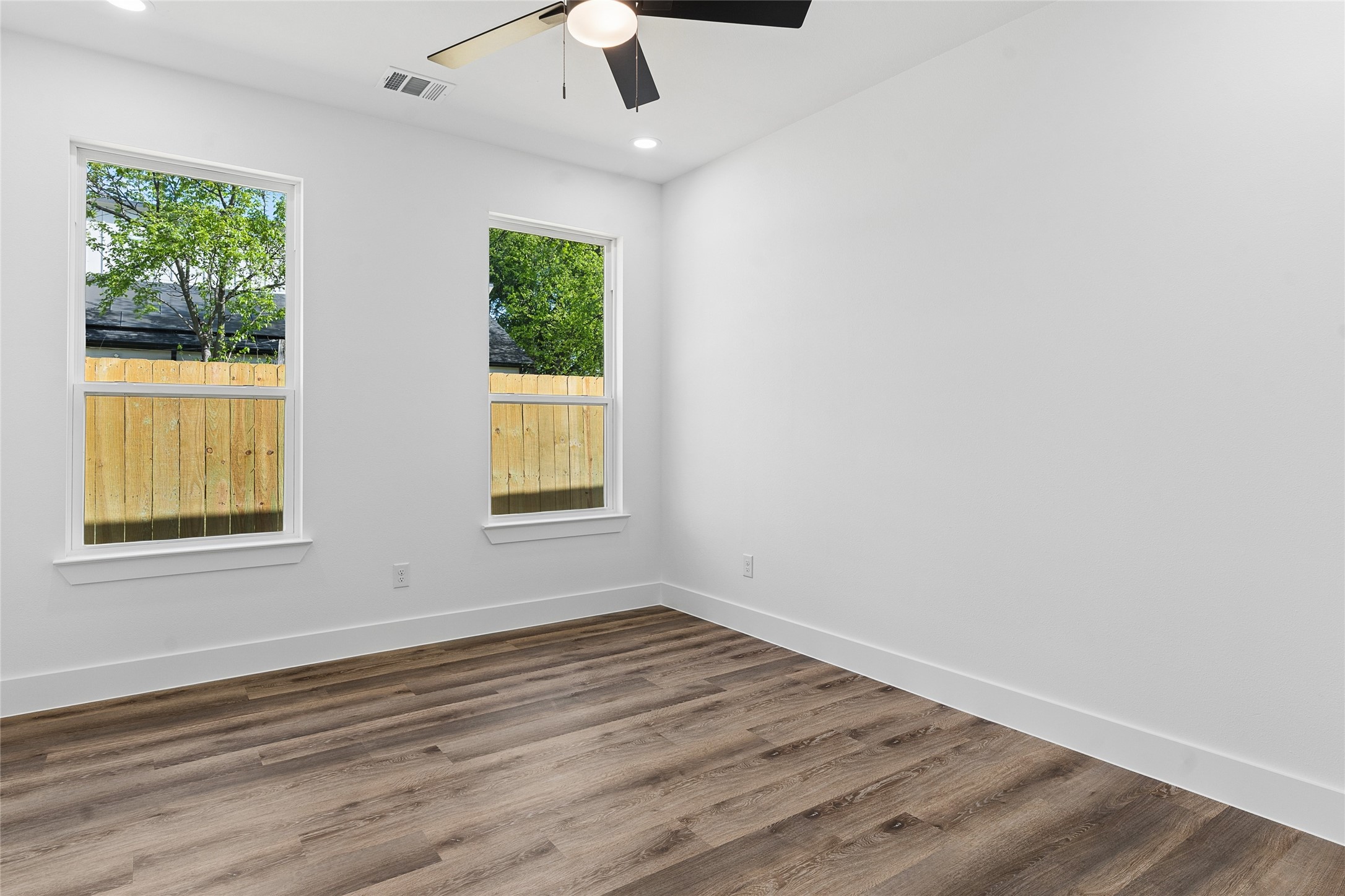 2939 Alaska Avenue Dallas TX 75216