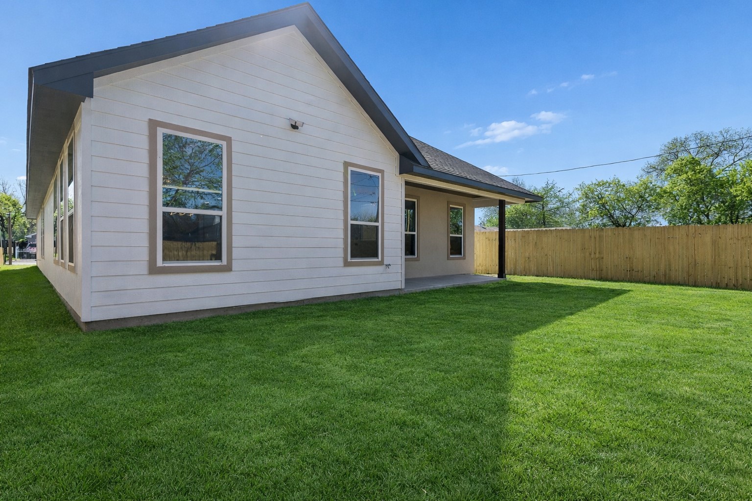 2939 Alaska Avenue Dallas TX 75216