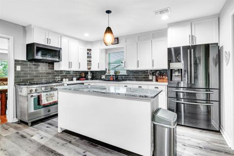 1201 W Avenue F Garland TX 75040