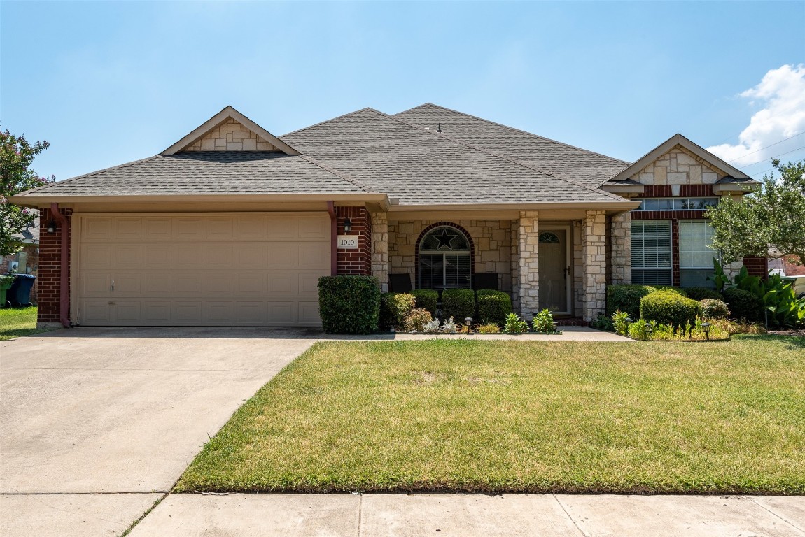 1010 Wendell Way Garland TX 75043