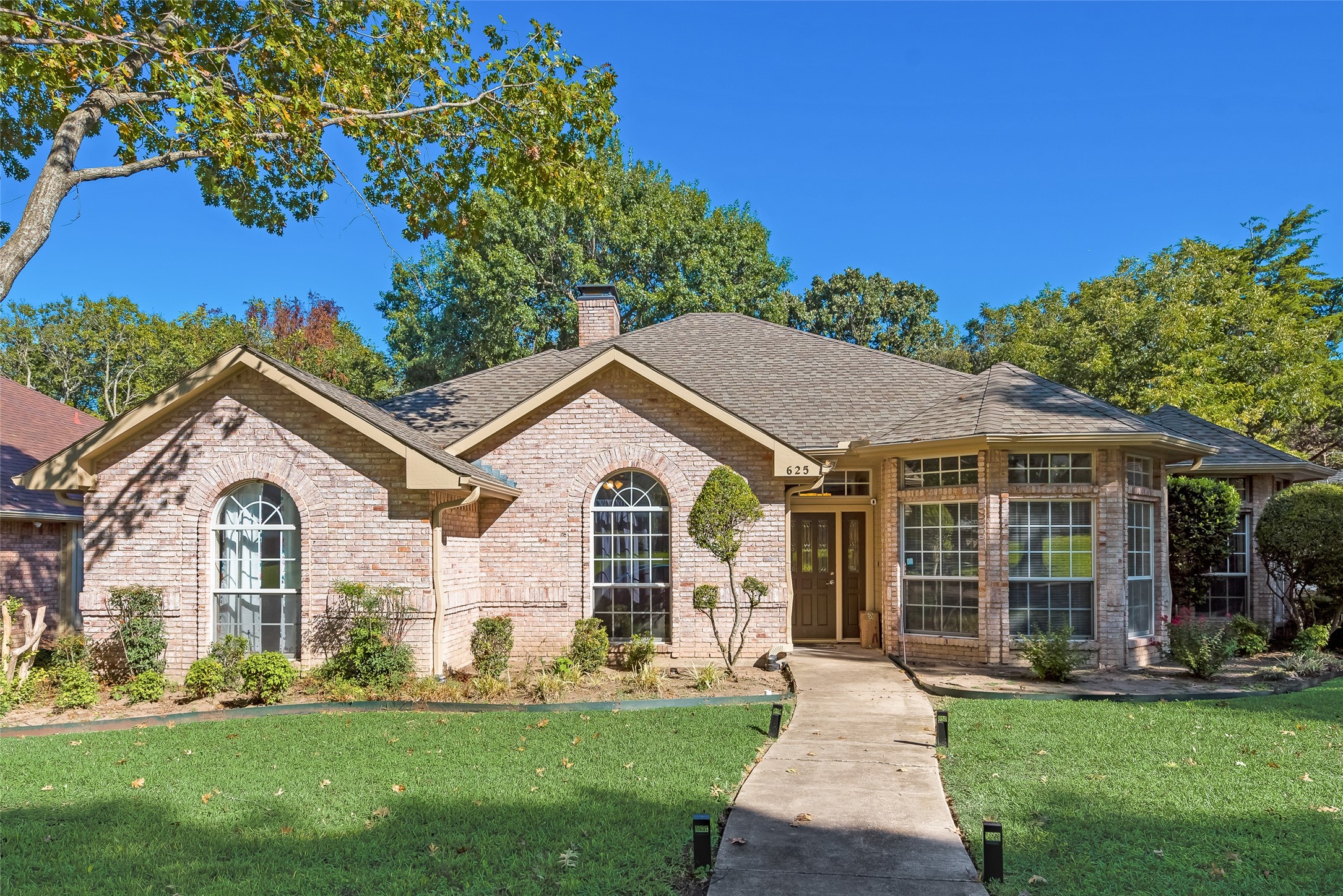625 Robin Meadow Drive Desoto TX 75115
