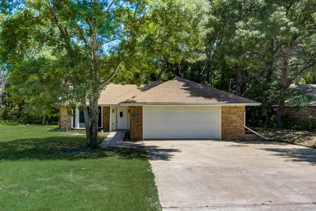 1226 Sandalwood Trail Lancaster TX 75146