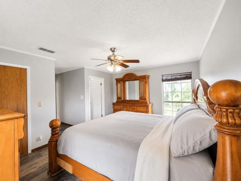 5211 Vz County Road 1222 Grand Saline TX 75140