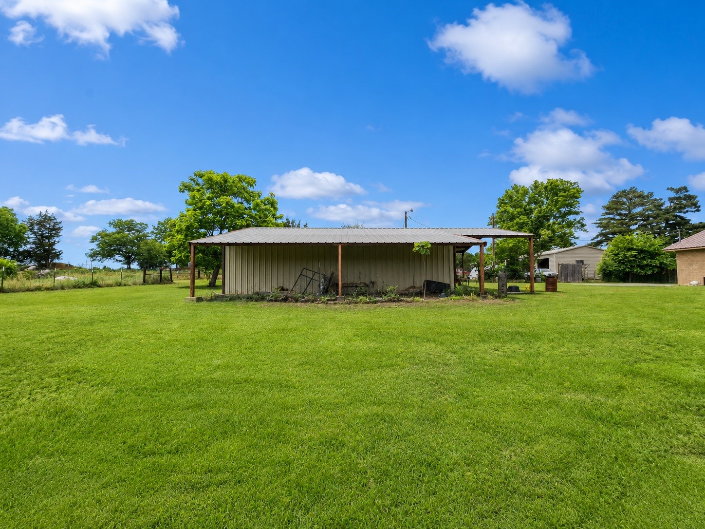 5211 Vz County Road 1222 Grand Saline TX 75140