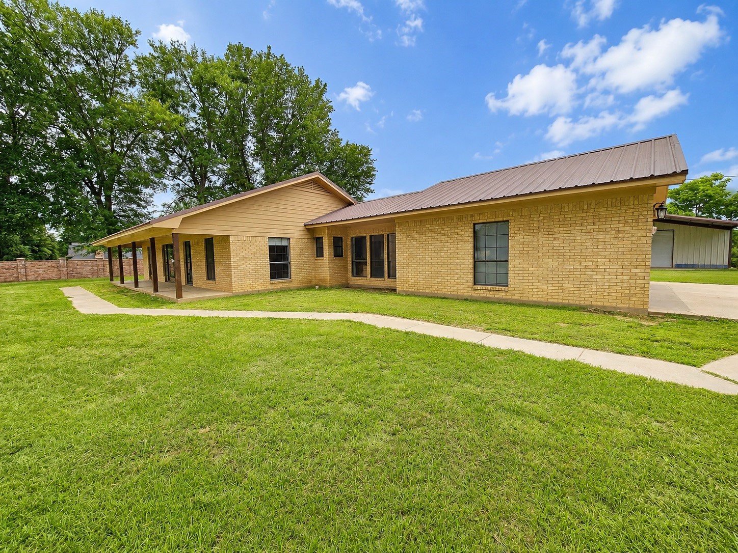 5211 Vz County Road 1222 Grand Saline TX 75140