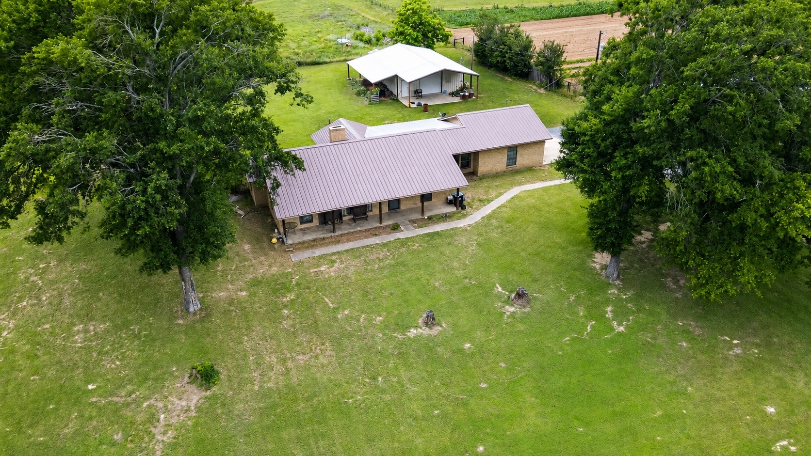 5211 Vz County Road 1222 Grand Saline TX 75140