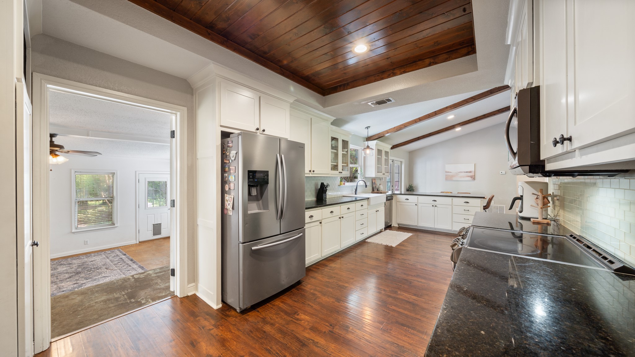 518 W Kansas Street Van TX 75790