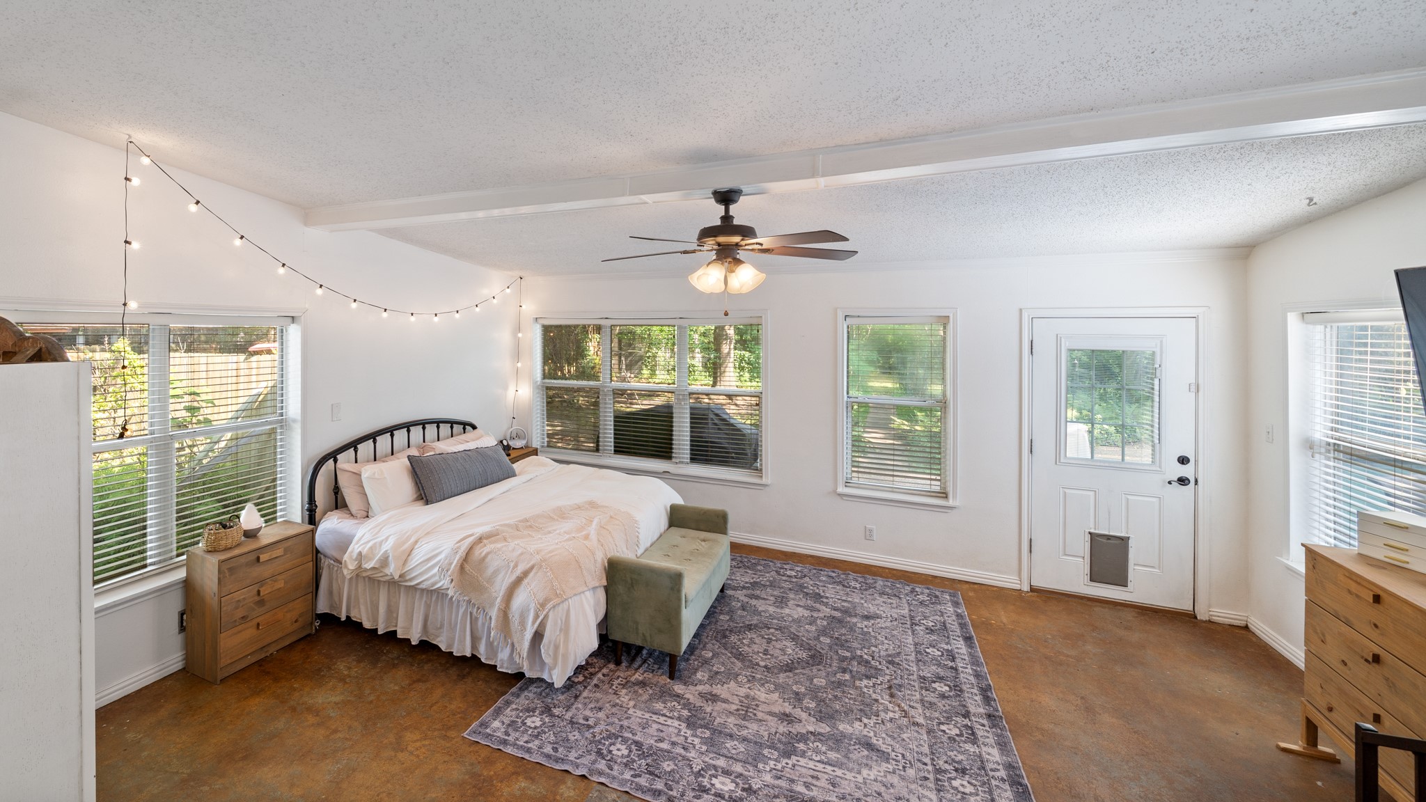 518 W Kansas Street Van TX 75790