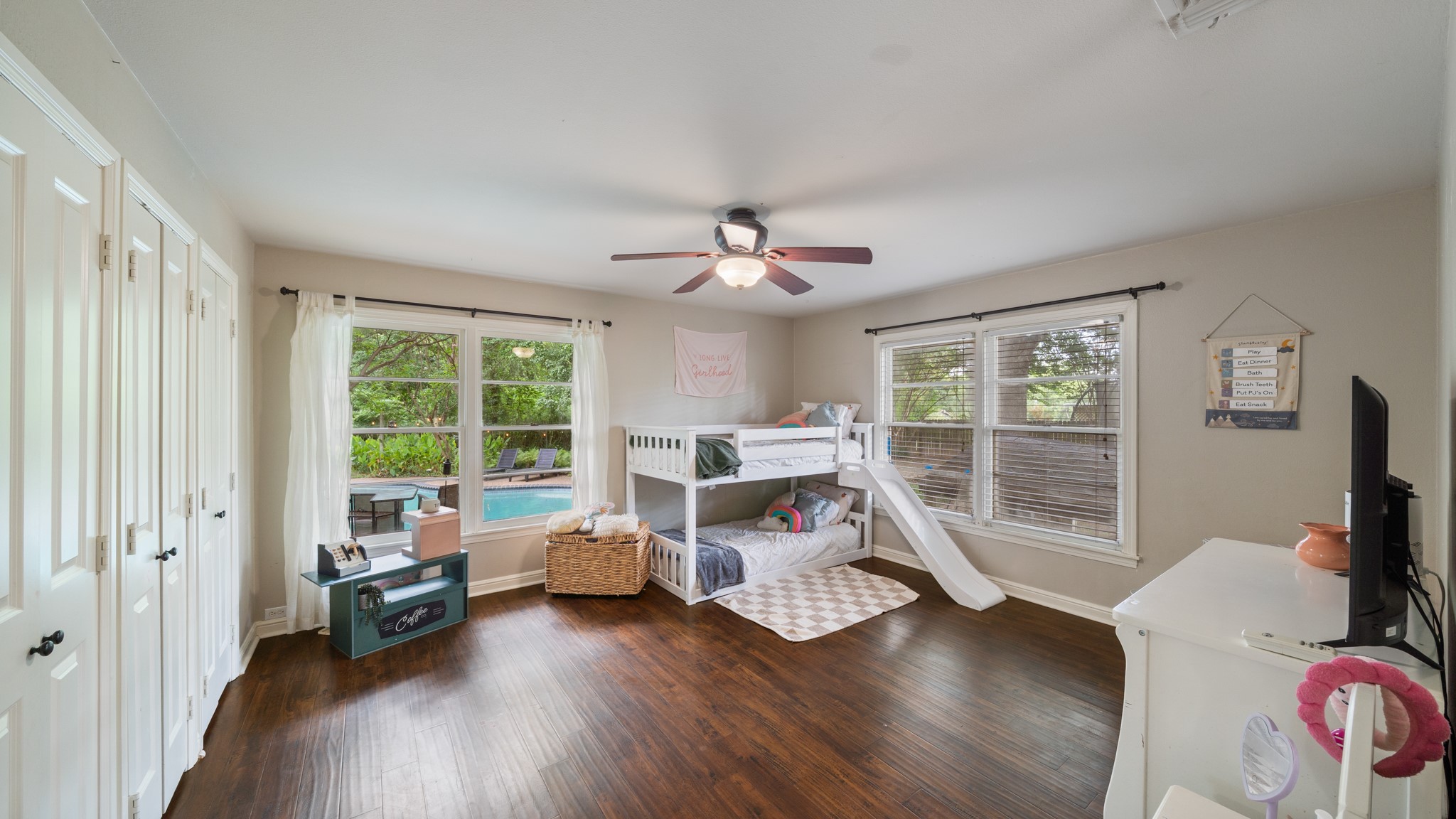 518 W Kansas Street Van TX 75790