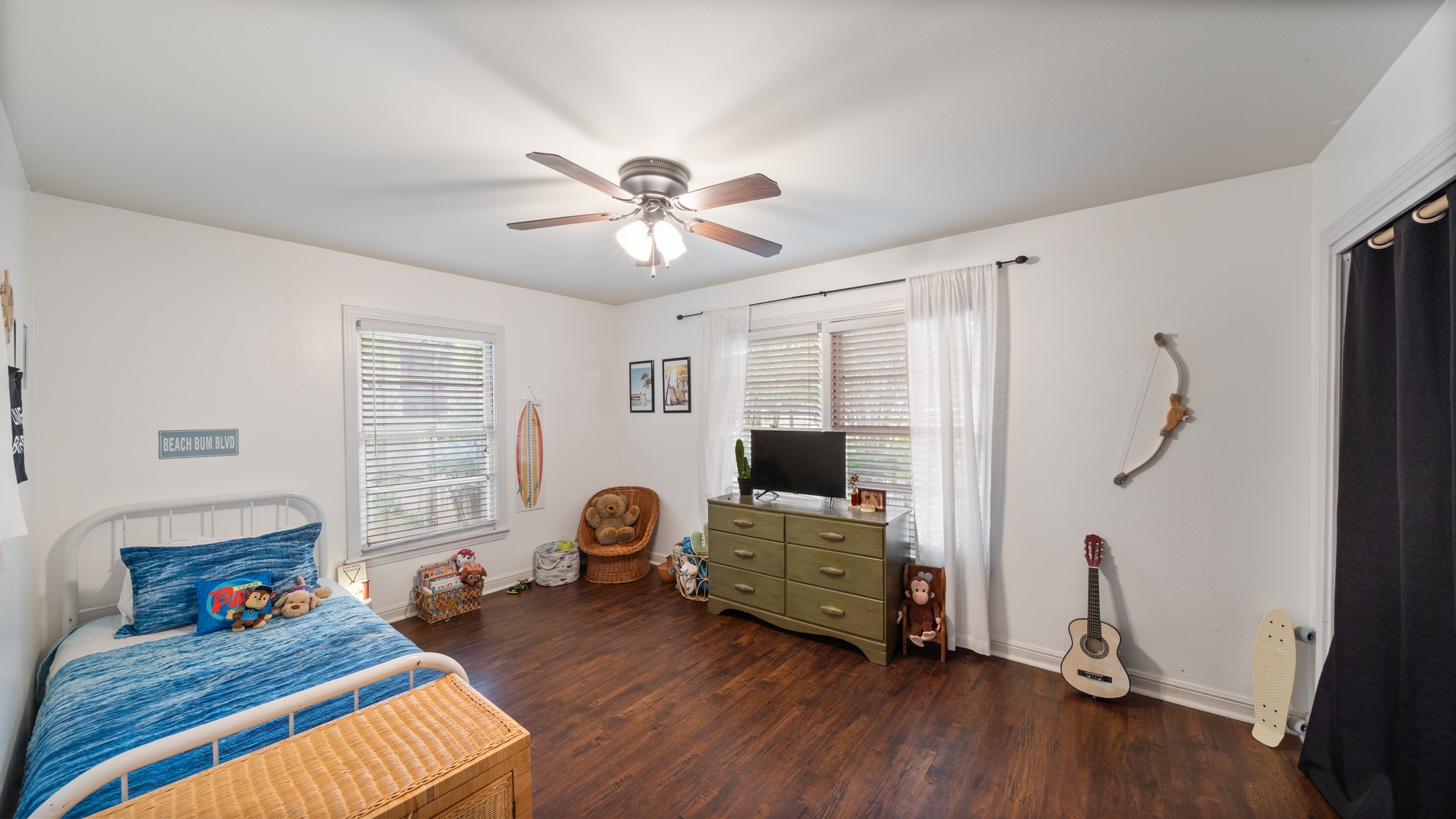518 W Kansas Street Van TX 75790