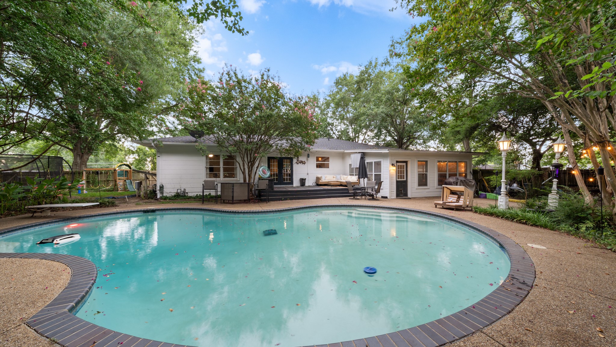 518 W Kansas Street Van TX 75790