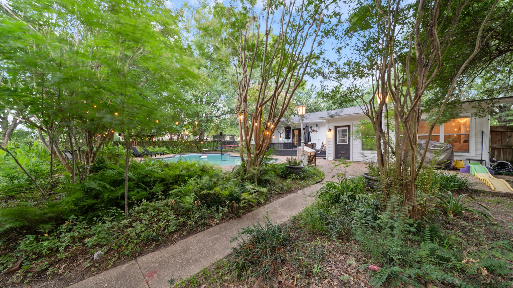 518 W Kansas Street Van TX 75790