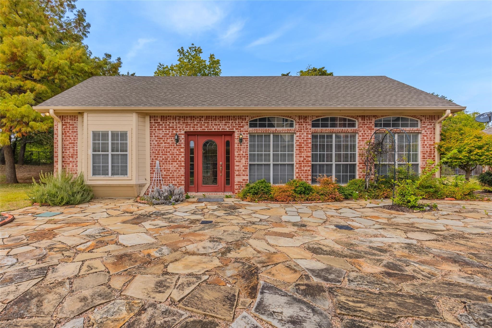 6400 Creekside Drive Greenville TX 75402