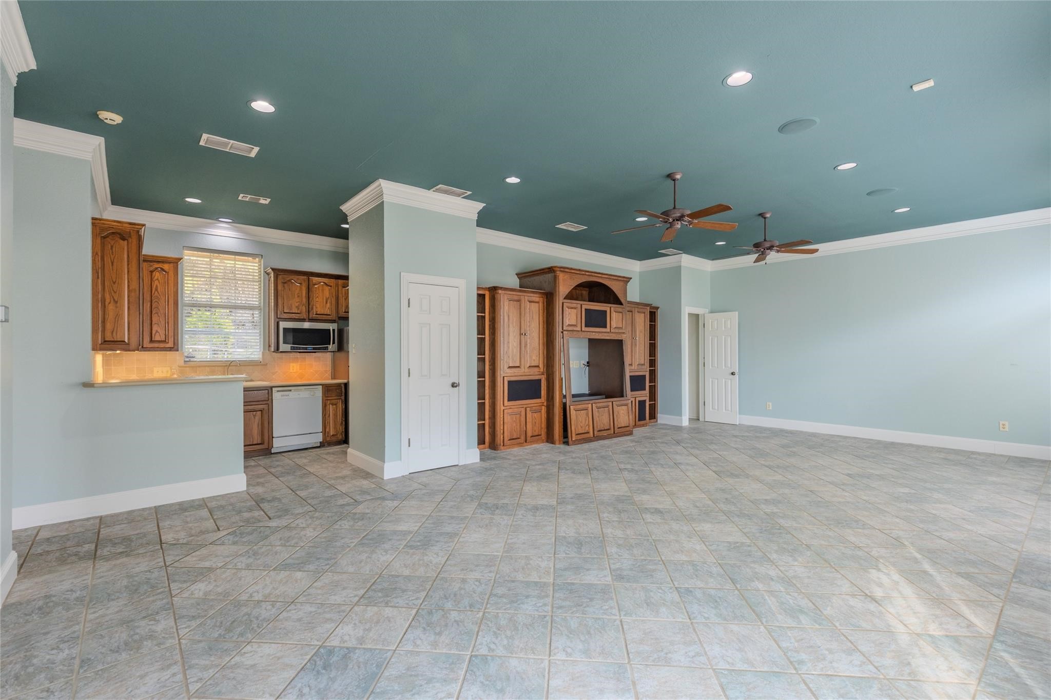6400 Creekside Drive Greenville TX 75402