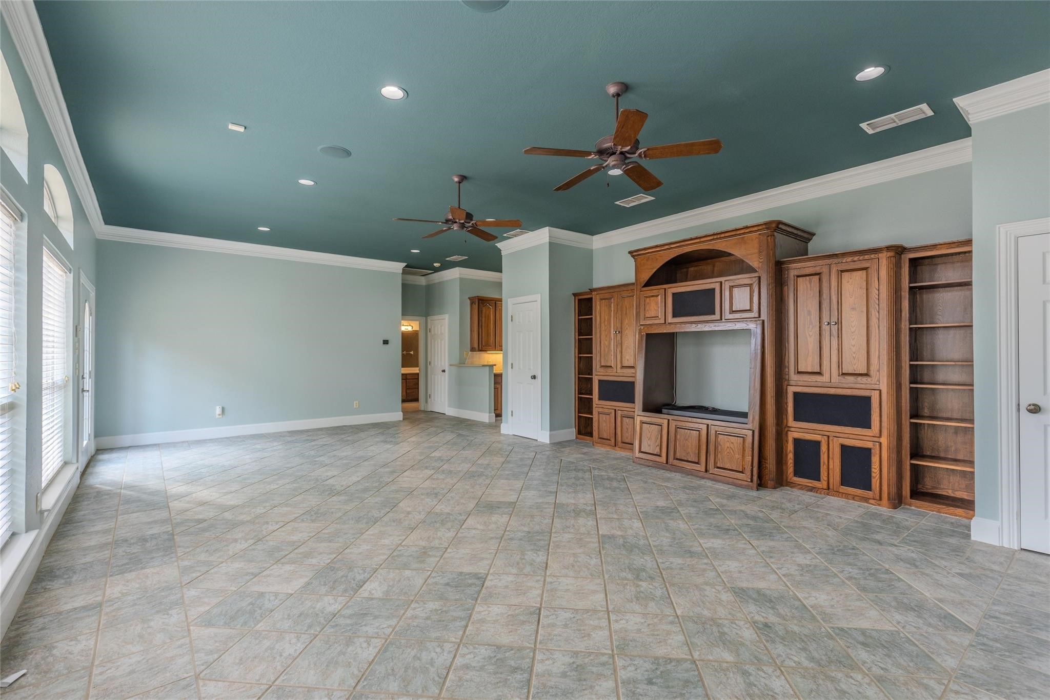 6400 Creekside Drive Greenville TX 75402