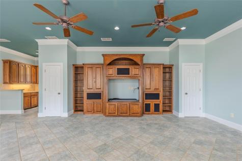 6400 Creekside Drive Greenville TX 75402
