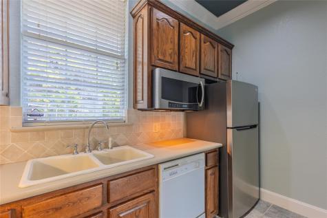 6400 Creekside Drive Greenville TX 75402