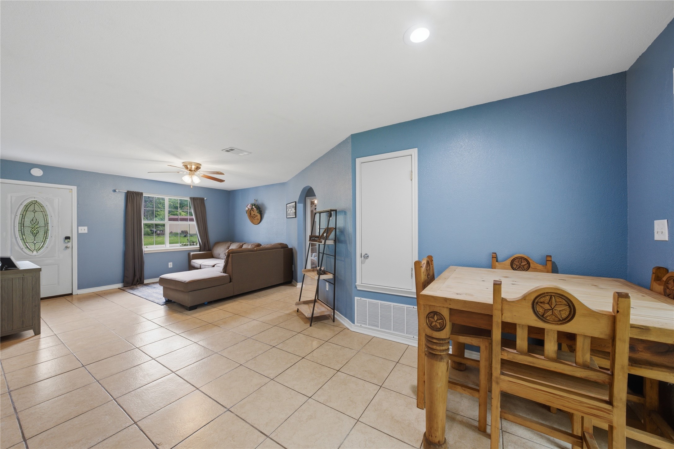 732 Ridgewood Drive Tool TX 75143