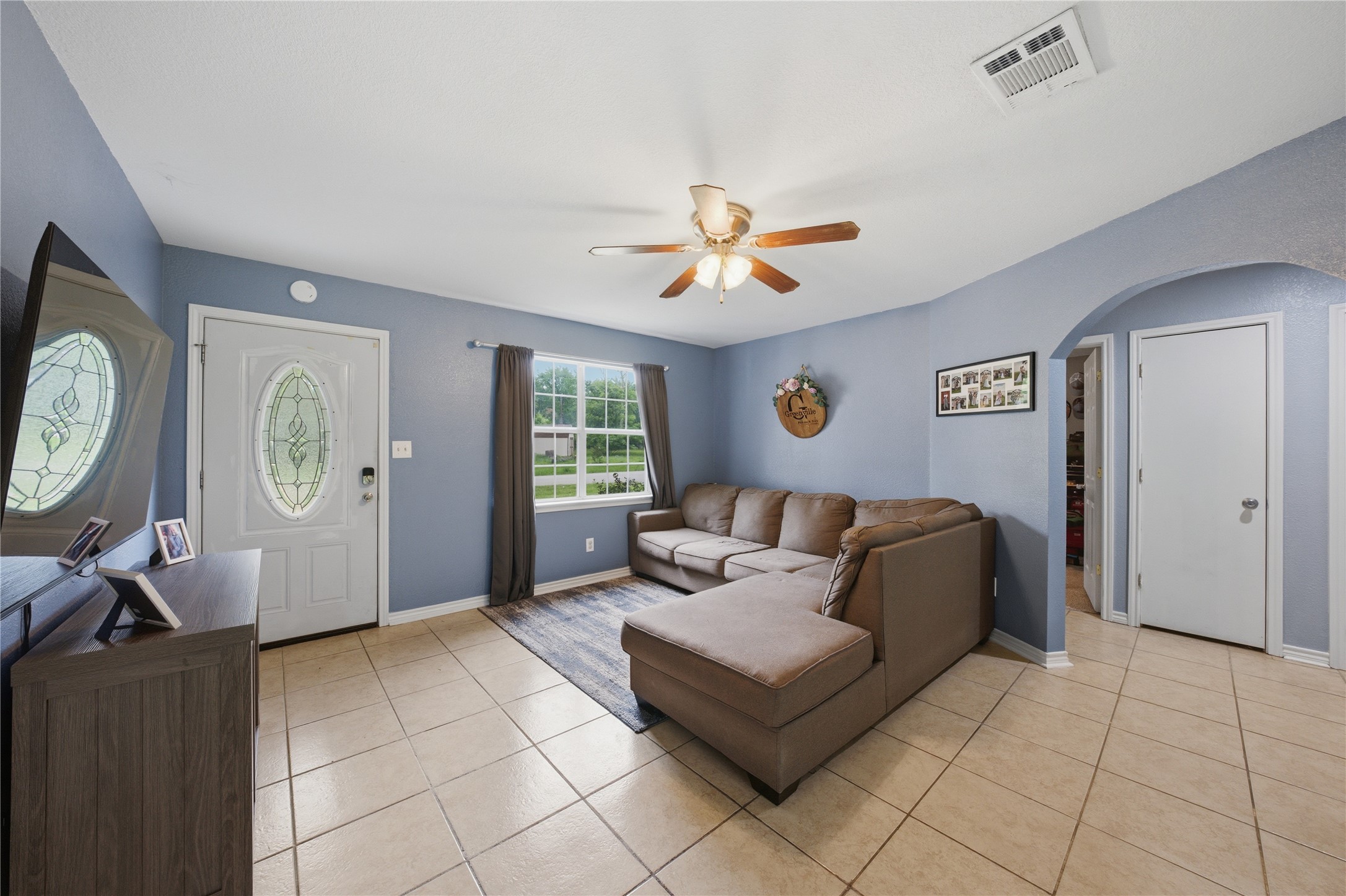 732 Ridgewood Drive Tool TX 75143