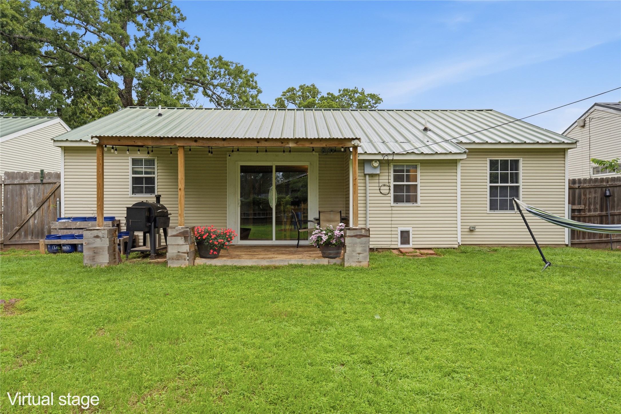 732 Ridgewood Drive Tool TX 75143