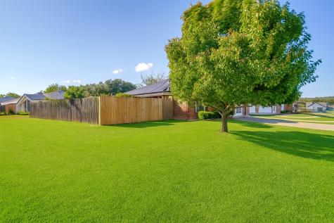 1008 Miles Avenue Burleson TX 76028