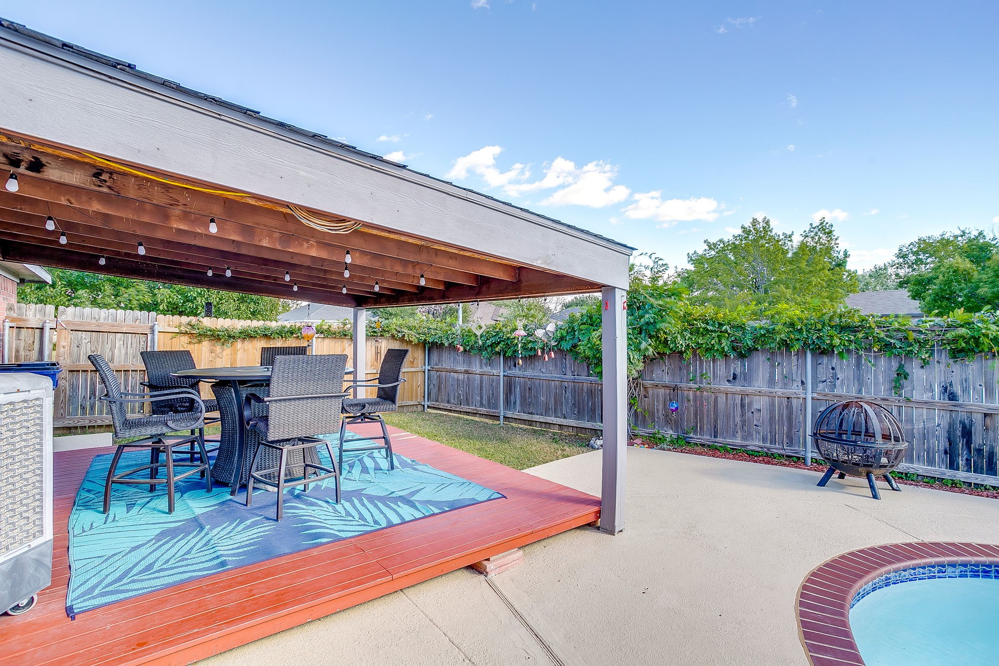 1008 Miles Avenue Burleson TX 76028