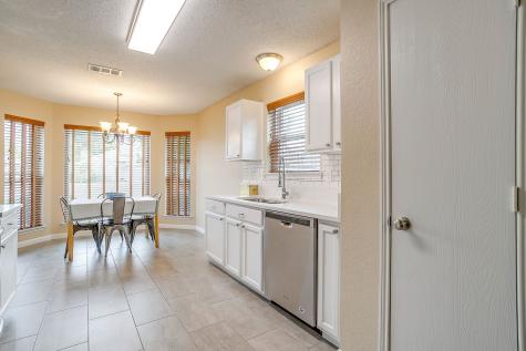 1008 Miles Avenue Burleson TX 76028