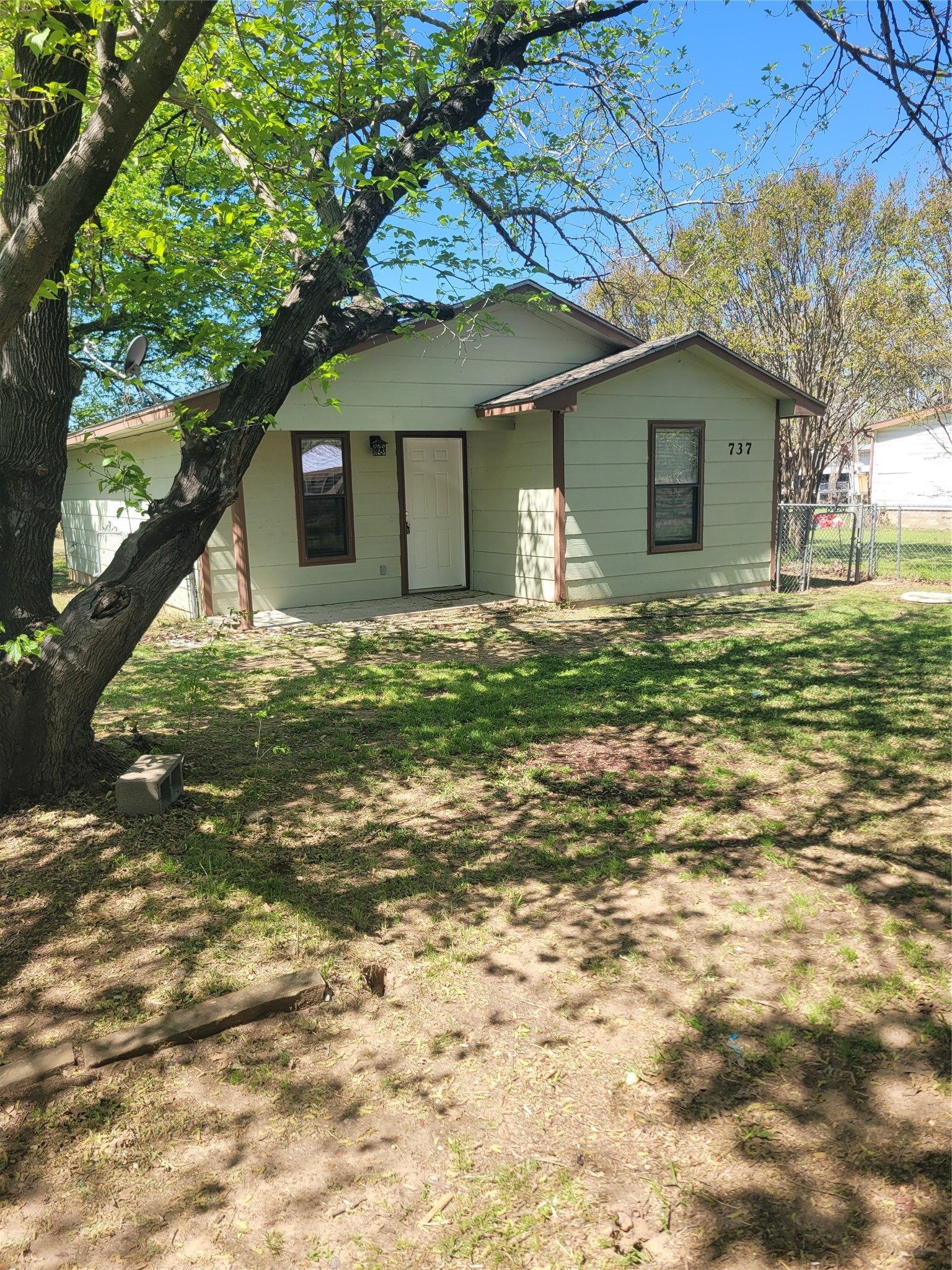 737 Luther Lane Gun Barrel City TX 75156