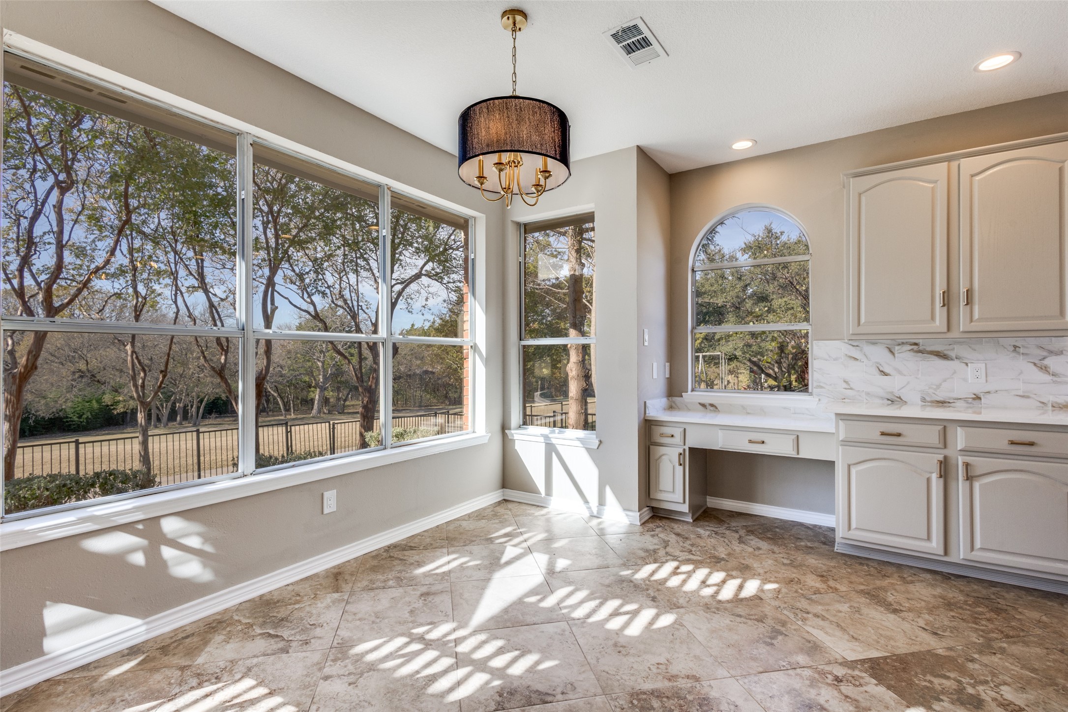 2822 Roundrock Mckinney TX 75072