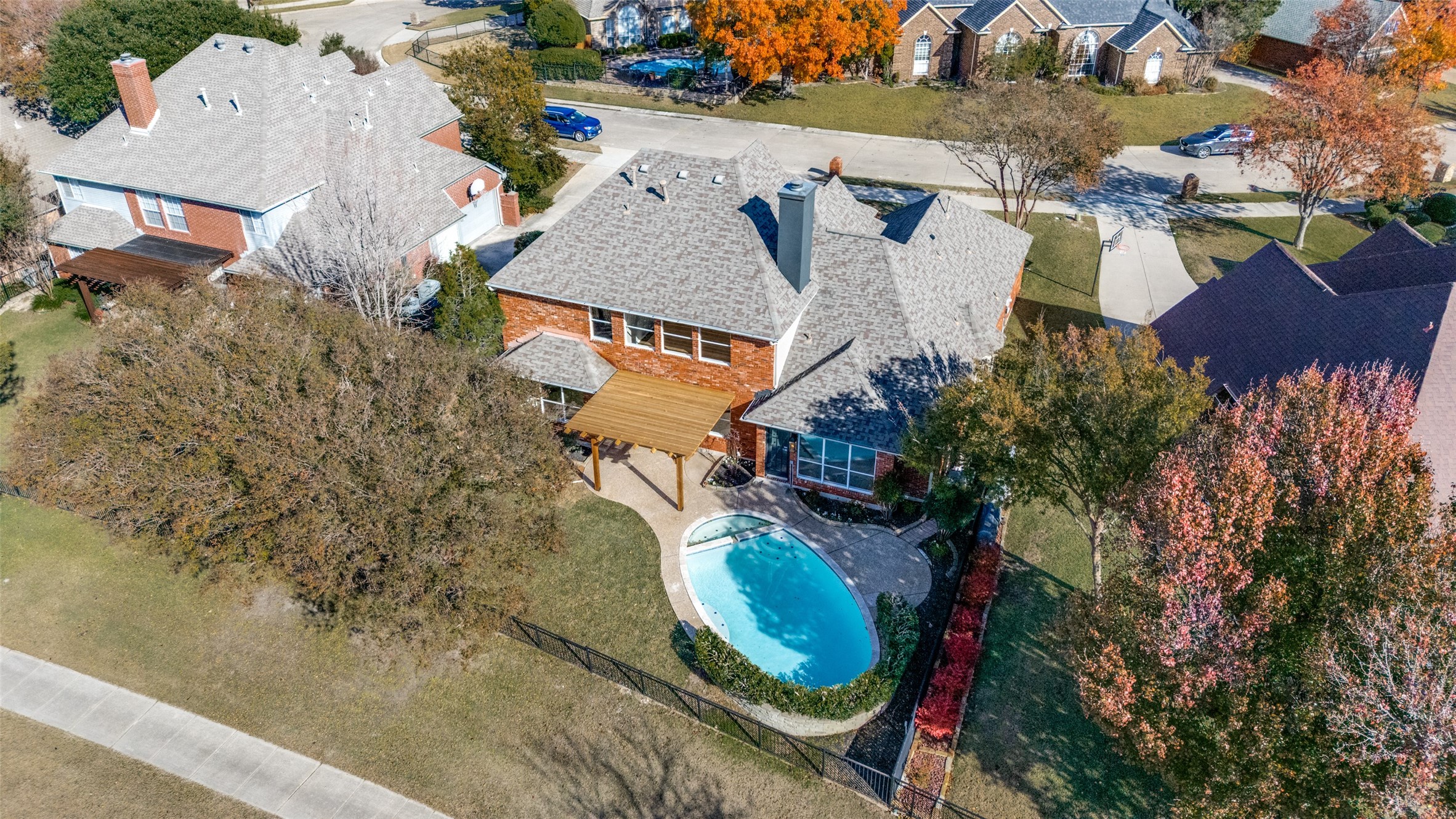 2822 Roundrock Mckinney TX 75072