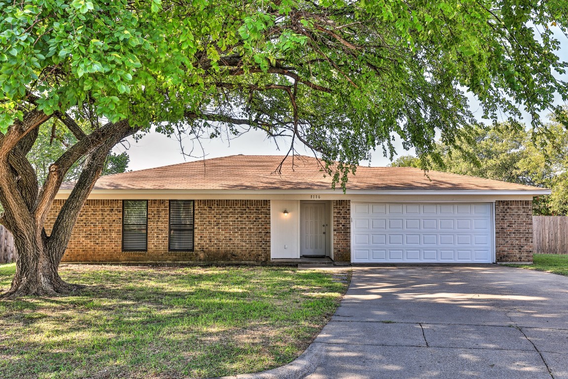 1116 Cozby Court W Benbrook TX 76126