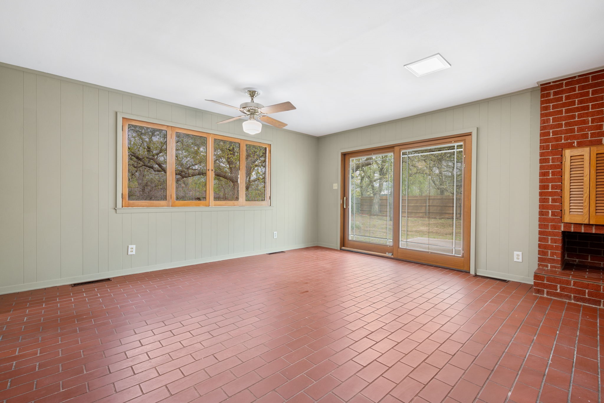 804 NW 11th Street Mineral Wells TX 76067