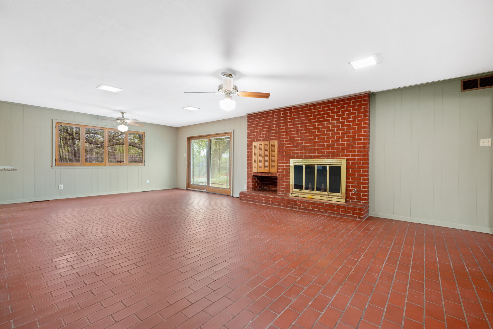 804 NW 11th Street Mineral Wells TX 76067