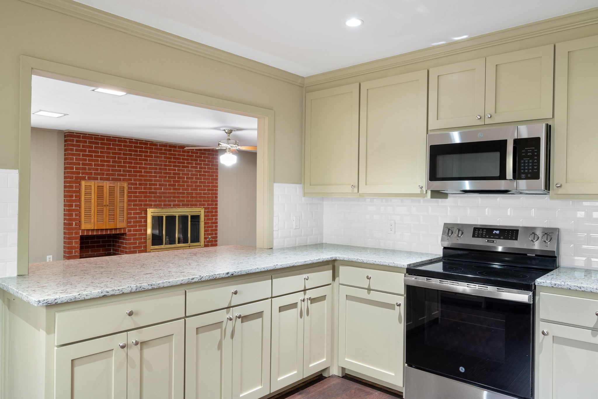 804 NW 11th Street Mineral Wells TX 76067