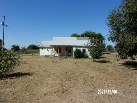 7404 County Road 4702 Ladonia TX 75449