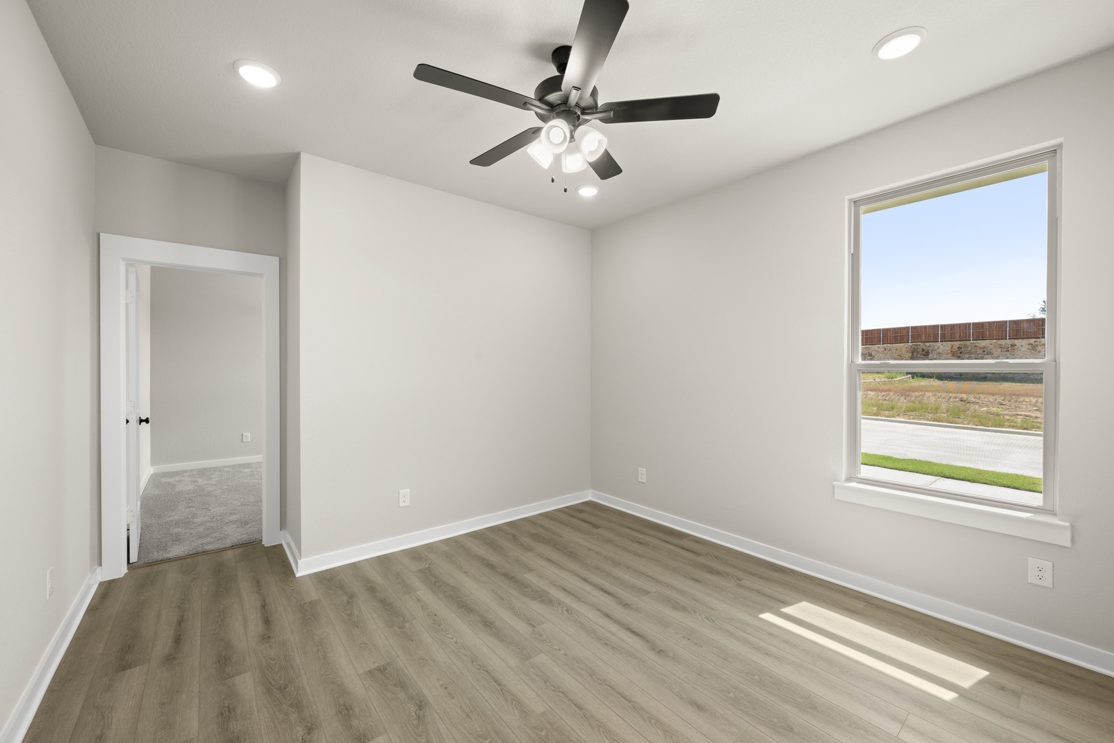 1114 Rothland Court Red Oak TX 75154