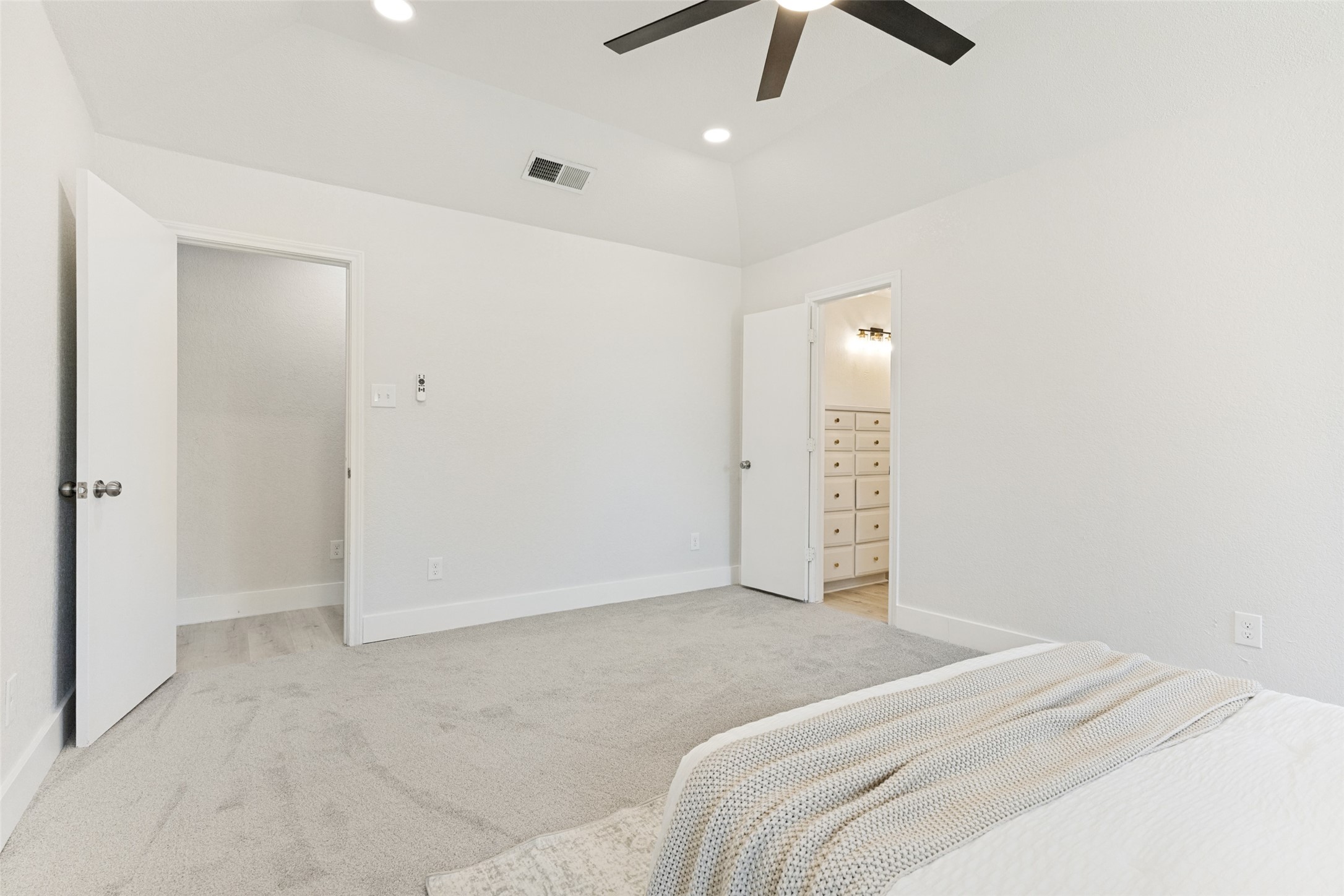 10029 Stoneleigh Drive Benbrook TX 76126