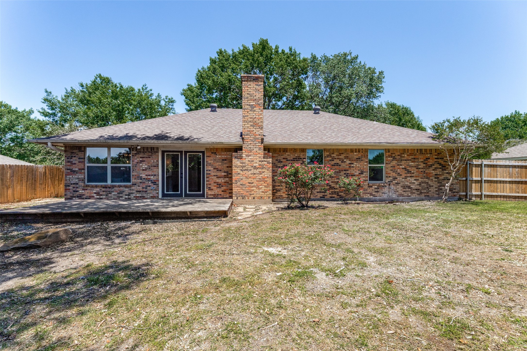 10029 Stoneleigh Drive Benbrook TX 76126