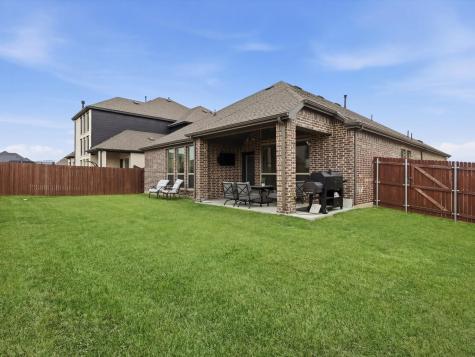 2304 Birdwatch Lane Mansfield TX 76063