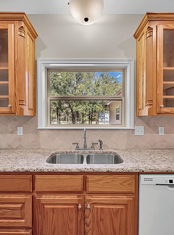 556 Wildwood Trail Lorena TX 76655