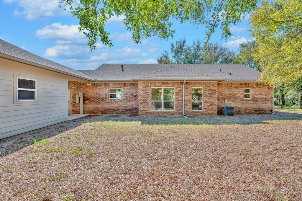 556 Wildwood Trail Lorena TX 76655