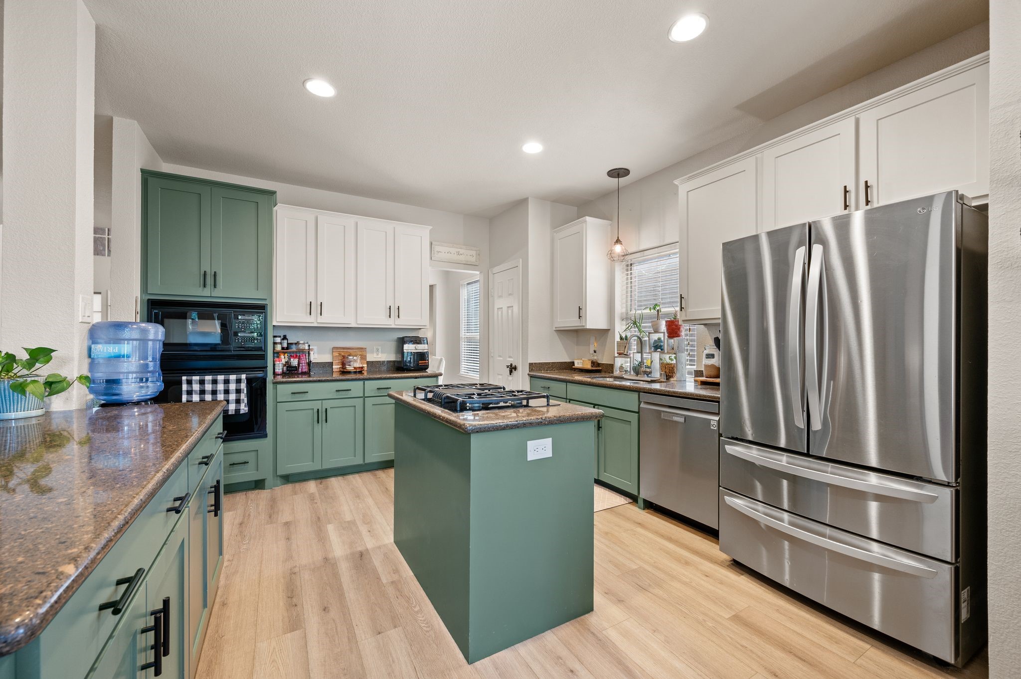 1931 Fall Creek Trail Keller TX 76248