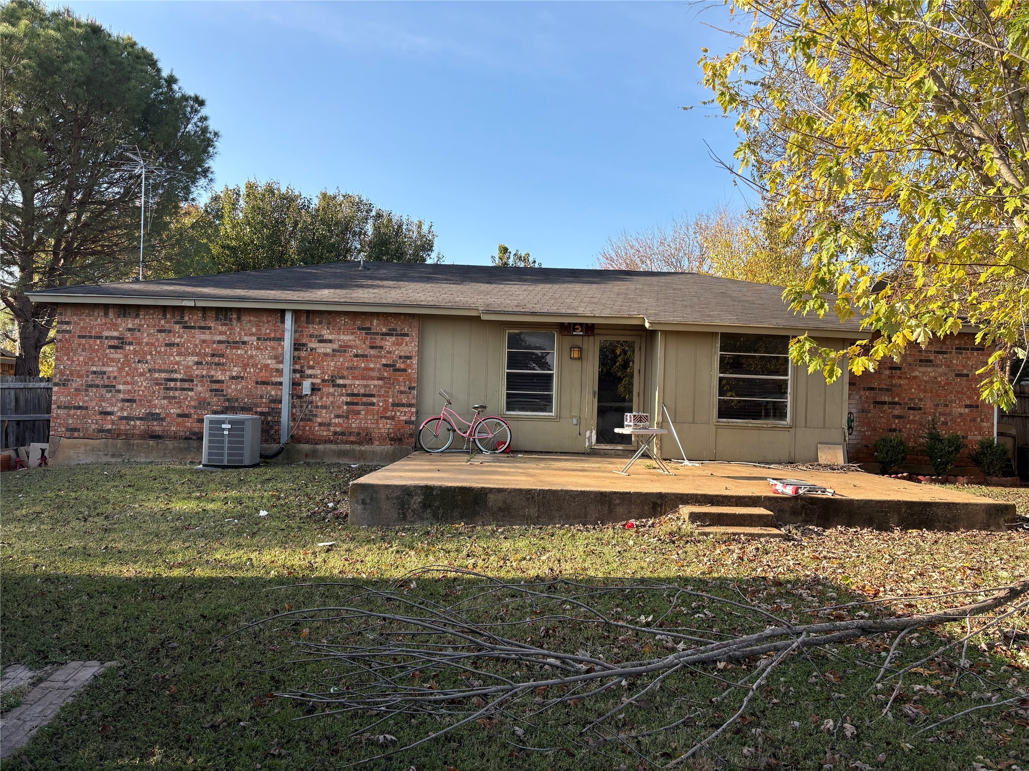 1411 Clearfield Drive Cleburne TX 76033