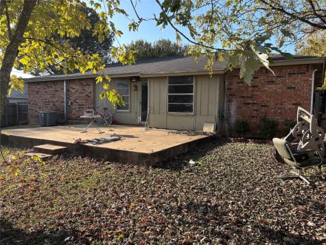 1411 Clearfield Drive Cleburne TX 76033