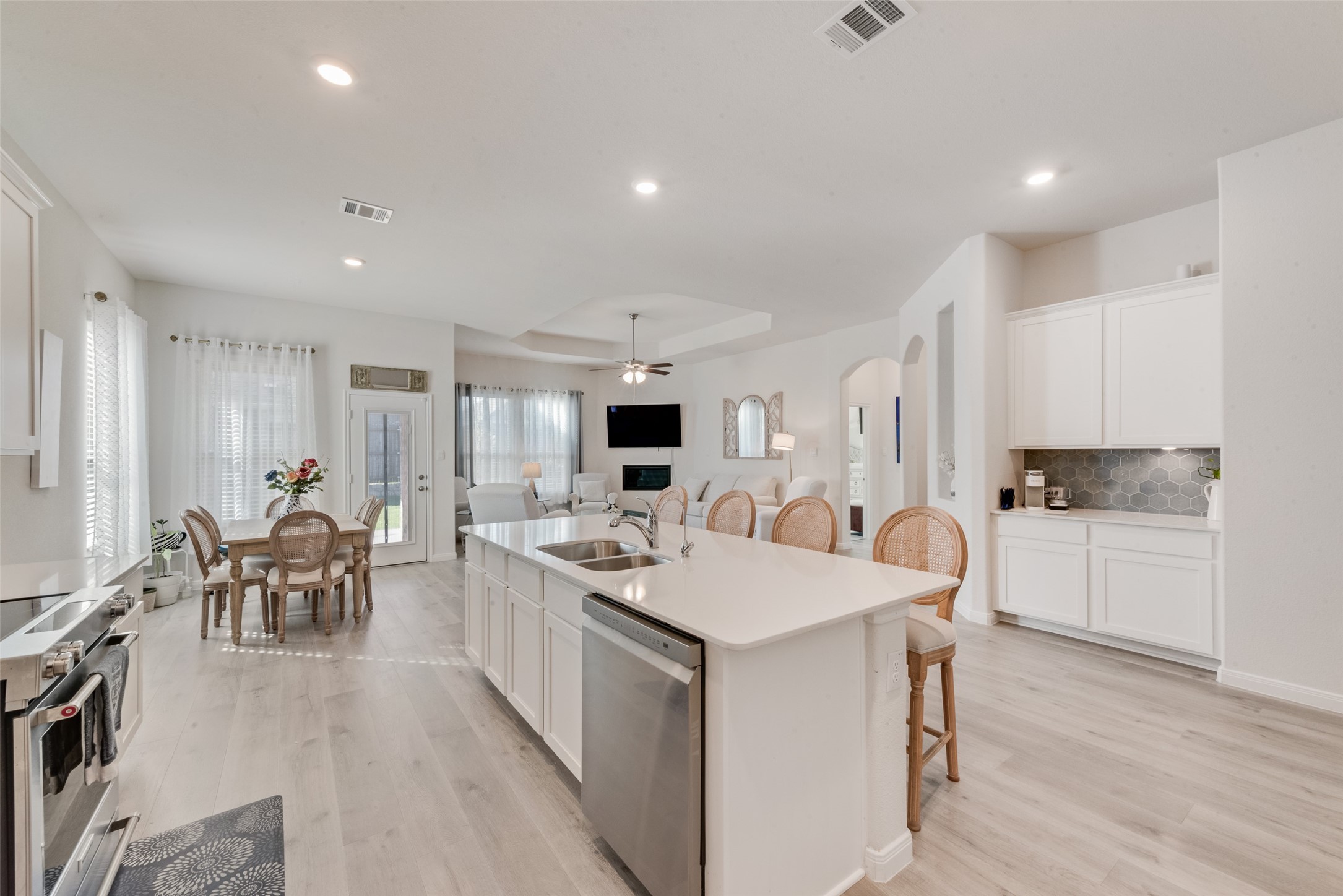 2911 Shetland Drive Aubrey TX 76227