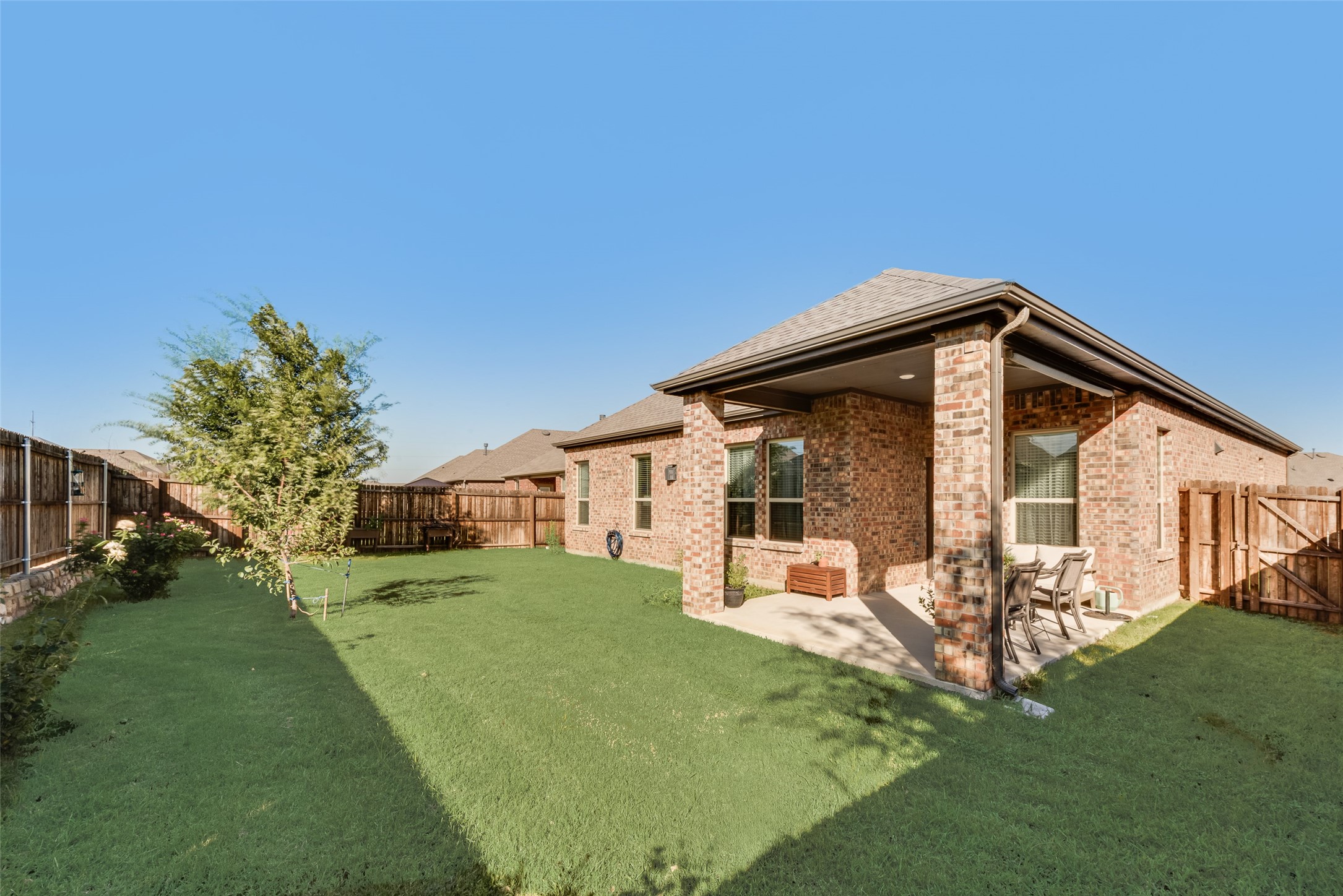 2911 Shetland Drive Aubrey TX 76227