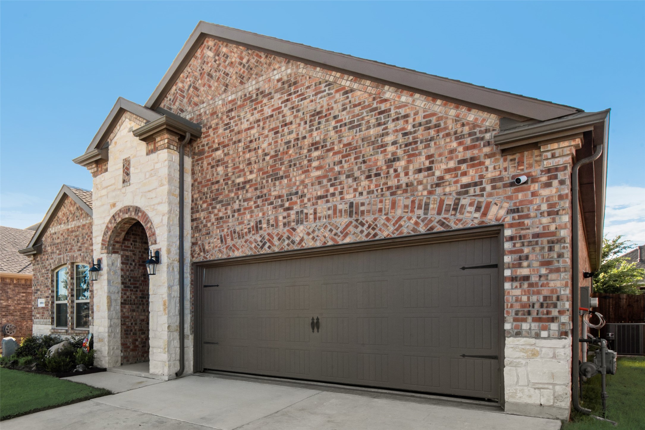 2911 Shetland Drive Aubrey TX 76227