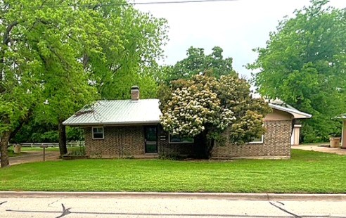 501 W College Street Rising Star TX 76471