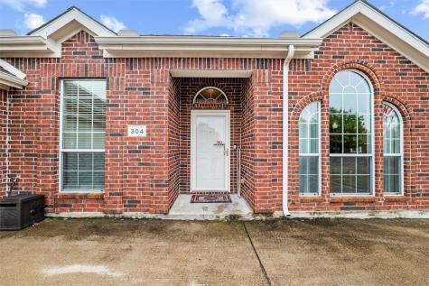 304 Briar Cove Circle Red Oak TX 75154