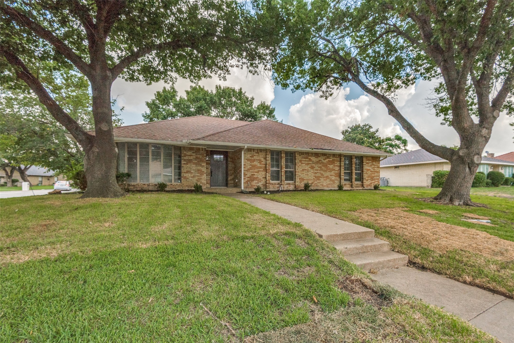 1011 Oak Meadow Lane Desoto TX 75115